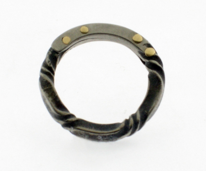 14k-Rivet-Band